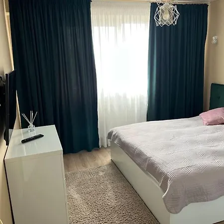 Fully Equipped, Moments Away From The Centre Constanta