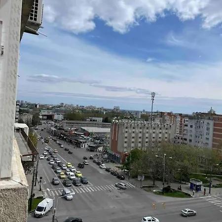 Fully Equipped, Moments Away From The Centre コンスタンツァ